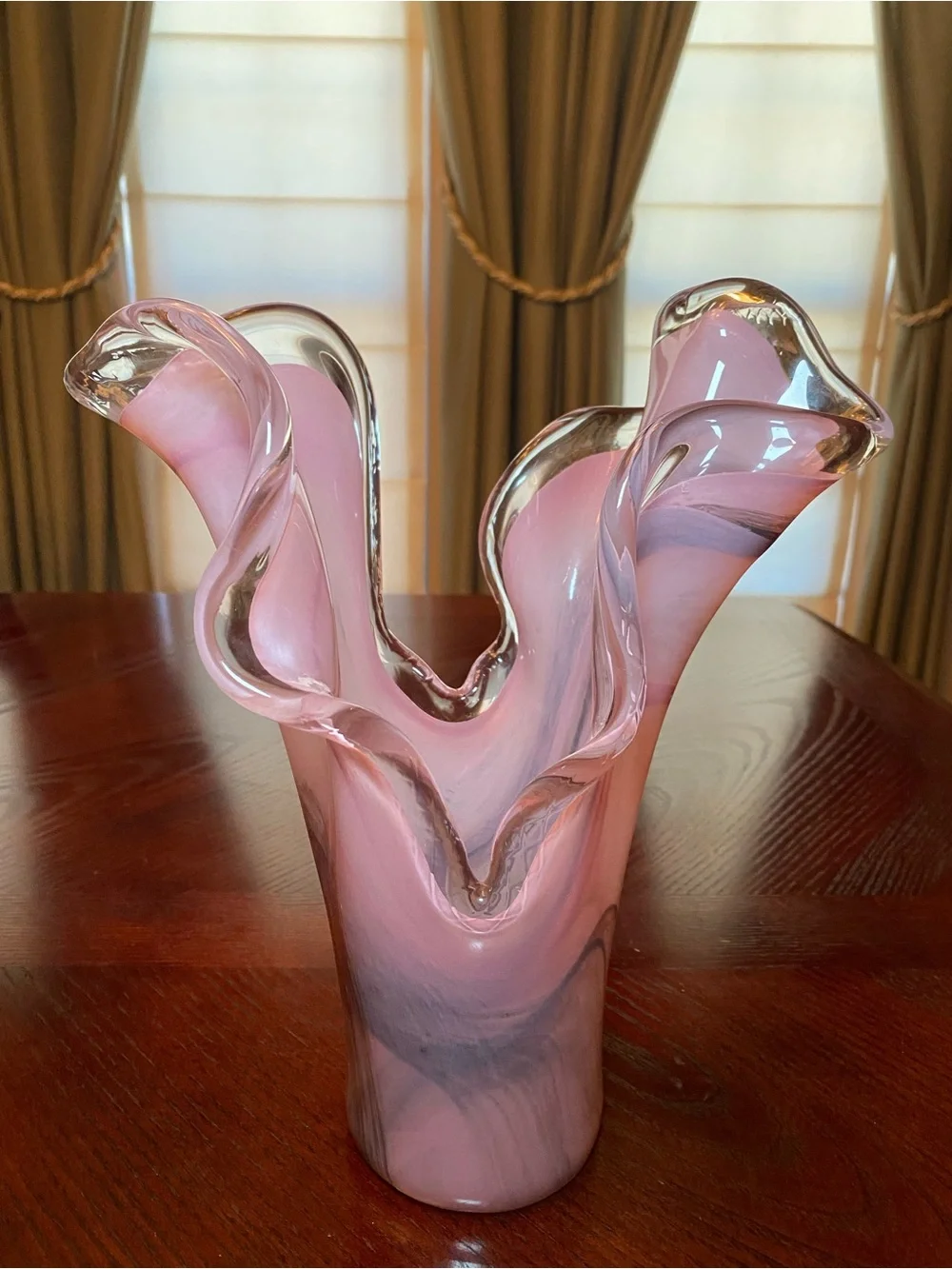 Unbrandrd elegant handblown